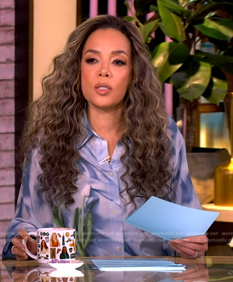 Sunny's blue floral print top and pants on The View