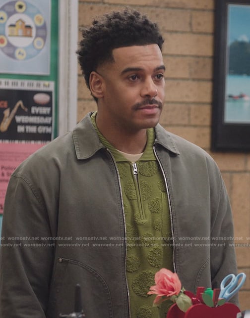Tariq's gray zip jacket on Abbott Elementary