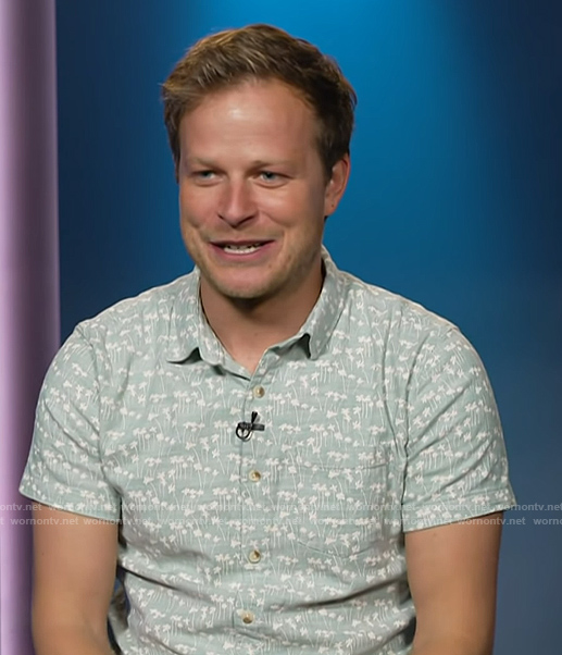Bertie's palm print shirt on Access Hollywood