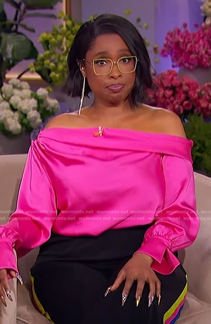 Jennifer's pink off shoulder top on The Jennifer Hudson Show
