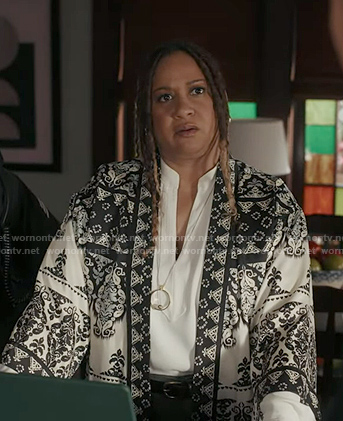 Karen's black and white print open jacket on 9-1-1