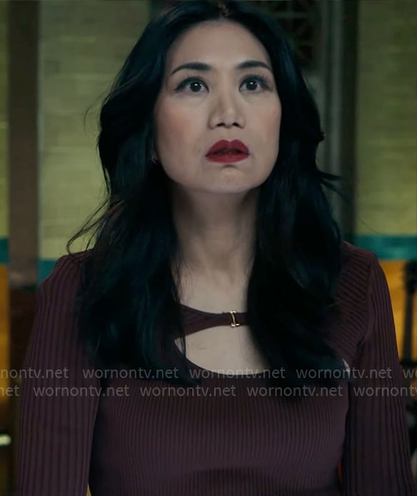 Mel's burgundy rib knit cutout top on The Equalizer