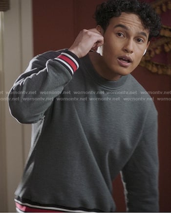 Oliver's grey striped sweatshirt on Greys Anatomy