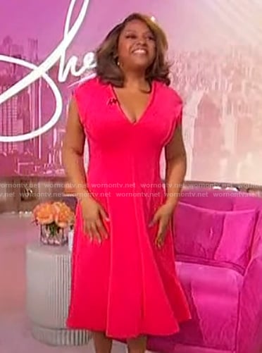 Sherri's pink v-neck dress on Sherri