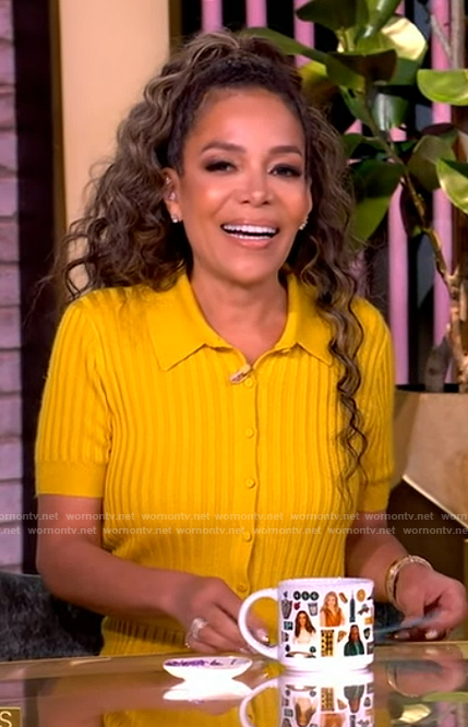Sunny's yellow ribbed polo dress on The View