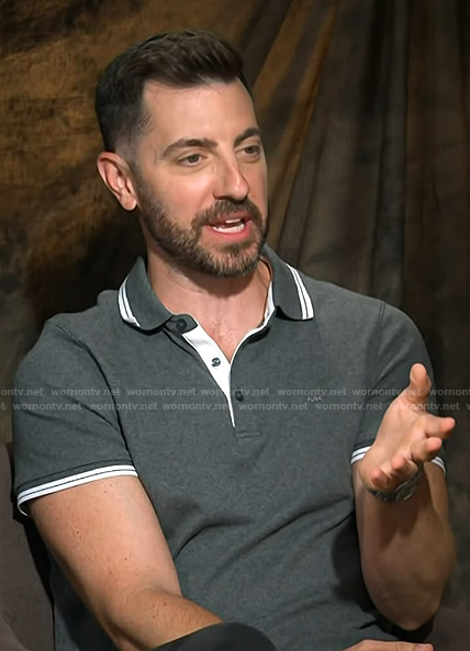 Will's gray contrast polo shirt on E! News