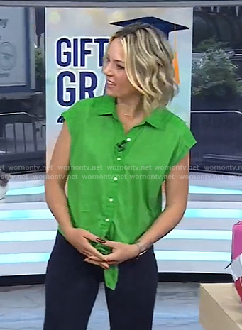 Dylan's green tie front top on Today