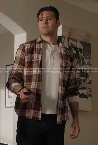 Eddie's brown plaid shirt on 9-1-1