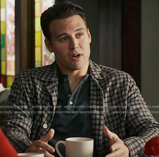Eddie's grey plaid shirt on 9-1-1