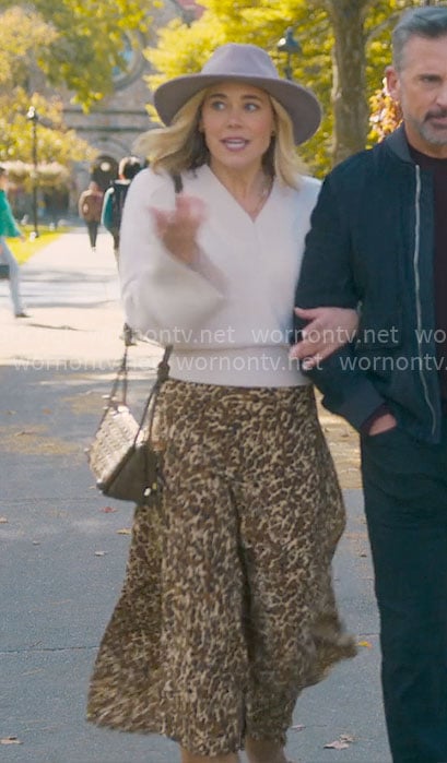 Ginny's leopard print skirt on The Four Seasons