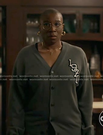 Hen's grey embroidered cardigan on 9-1-1