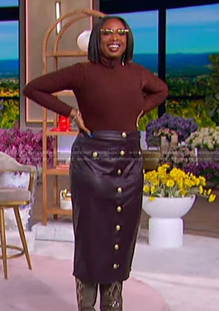 Jennifer's brown button front leather skirt on The Jennifer Hudson Show