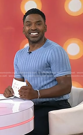 Justin's blue ribbed tee on Today