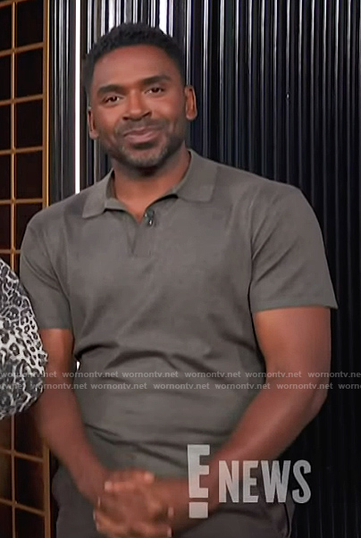 Justin's gray polo on E! News