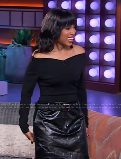 Kerry Washington's black leather skirt on The Kelly Clarkson Show