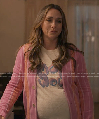 Maddie's white print tee and pink striped cardigan on 9-1-1