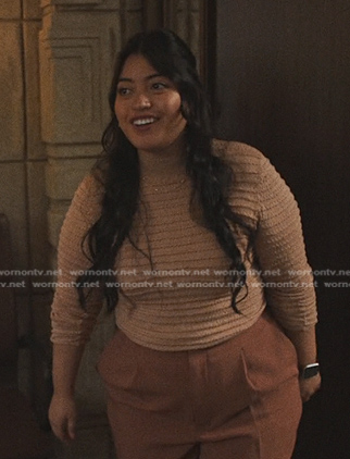 Petra's beige ribbed sweater on The Studio