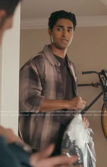 Ravi's pink plaid shirt on 9-1-1
