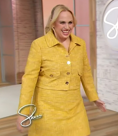 Rebel Wilson's yellow tweed jacket and skirt on Sherri