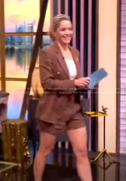 Sara's brown double breasted blazer and shorts on The View