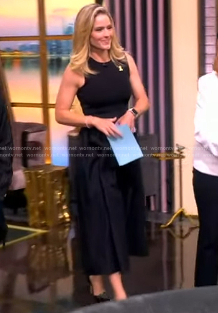Sara's sleeveless mixed media dress on The View