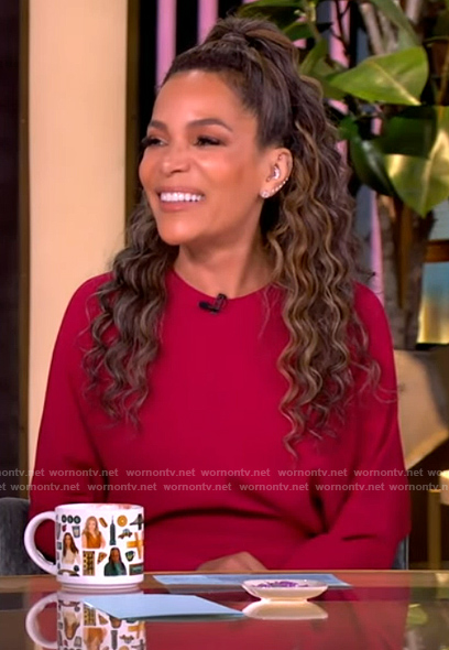 Sunny's pink puff sleeve dress on The View