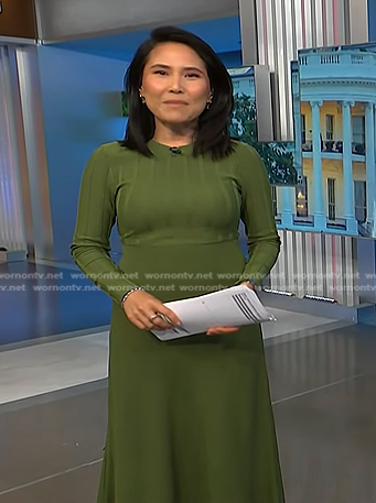 Vicky's green ribbed midi dress on NBC News Daily