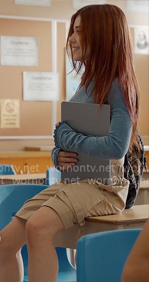 Abby's blue long sleeve crop top and cargo shorts on Ginny & Georgia