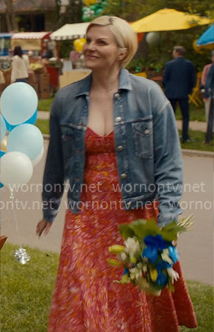 Ellen's red paisley midi dress and denim jacket on Ginny & Georgia