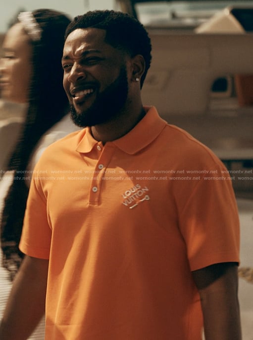 Emmett's orange polo on The Chi