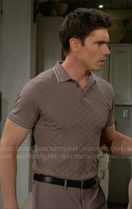 Finn's taupe textured polo shirt on The Bold and the Beautiful