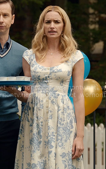 Georgia's blue floral Lawnfest dress on Ginny & Georgia