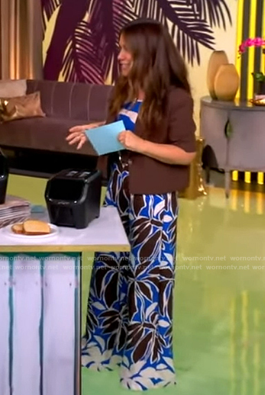 Gretta Monahan's brown blazer and printed top and pants on The View