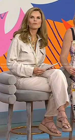 Maria's beige wedge sandals on Today