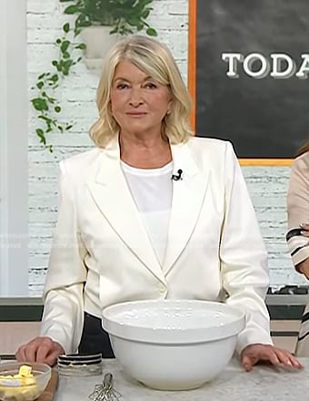 Martha Stewart's white cropped blazer on Today