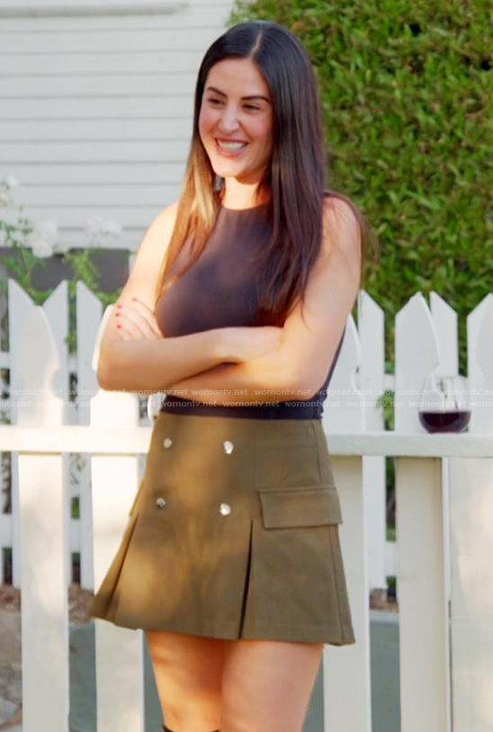 Michelle's green mini skirt on The Valley