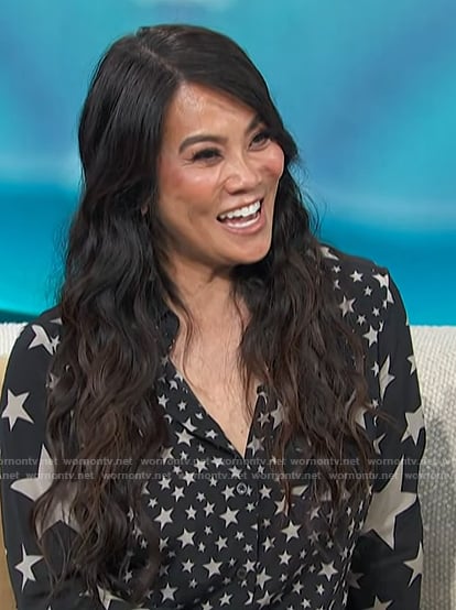 Dr Sandra Lee's black star print blouse on Access Hollywood