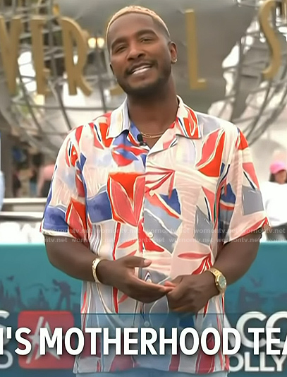 Scott's abstract print shirt on Access Hollywood