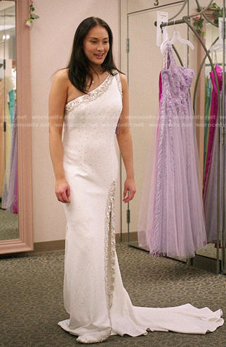 Belly's white embellished gown on The Summer I Turned Pretty