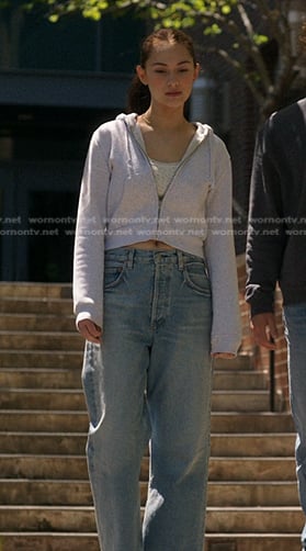 Belly's wide-leg jeans on The Summer I Turned Pretty