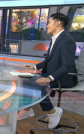 Brian Cheung's white sneakers on Today