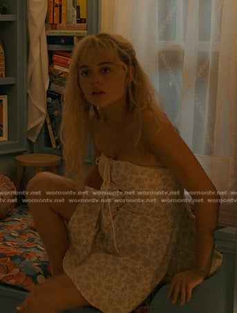 Cadence's white floral strapless mini dress on We Were Liars