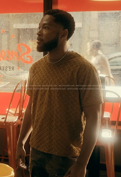 Emmett's mustard textured shirt on The Chi