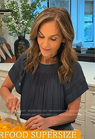 Joy's navy top on Today