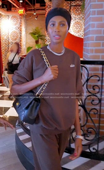 Kiki's brown sweatshirt on The Real Housewives of Miami
