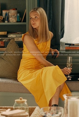 Penny's yellow gathered dress on We Were Liars