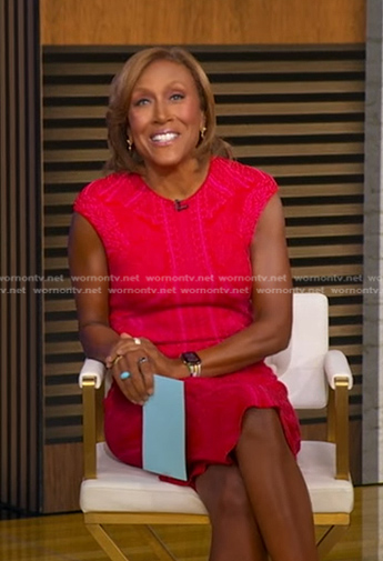 Ropbin's pink cap sleeve knit dress on Good Morning America