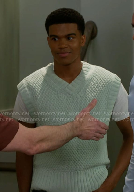 Tyrell's mint green sweater vest on Beyond the Gates