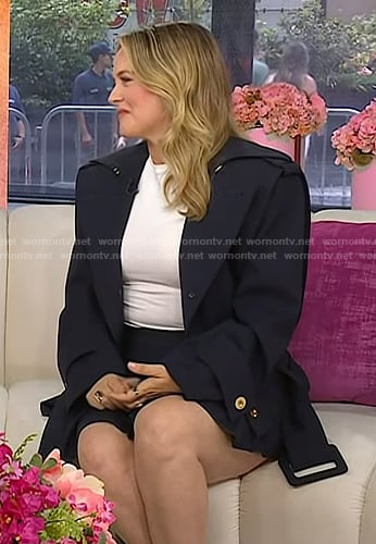 Alicia Silverstone's navy jacket on Today