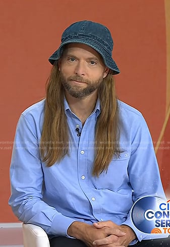 James's blue v-logo shirt on Today